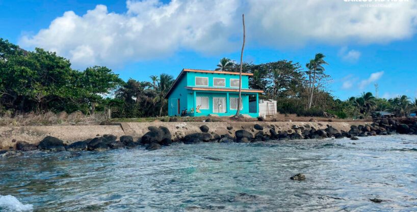 22586 – BEACH FRONT HOUSE FOR SALE IN BIG CORN ISLAND