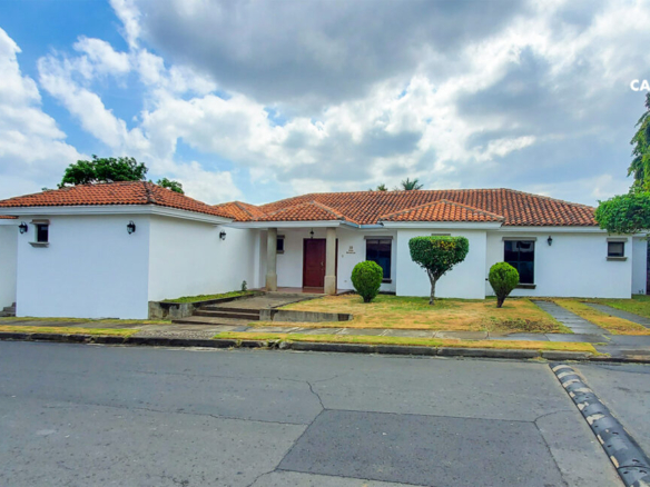 JP 220 – HOUSE For SALE in Managua Nicaragua