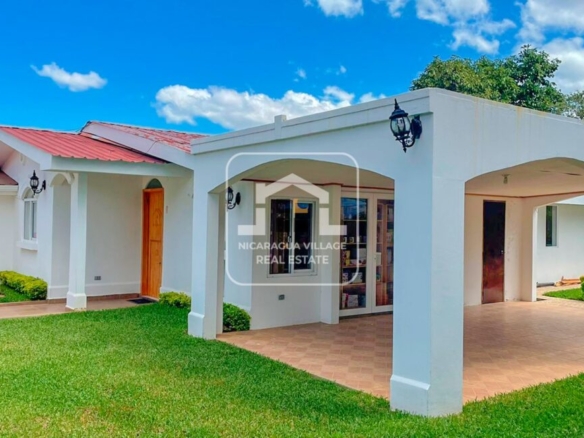 JP 114 – HOUSE For SALE in Managua Nicaragua