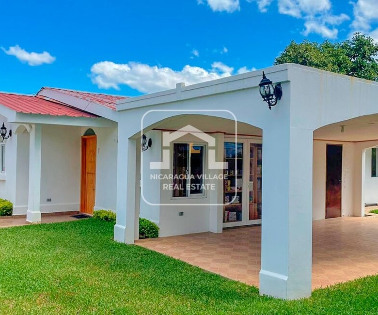 JP 114 – HOUSE For SALE in Managua Nicaragua
