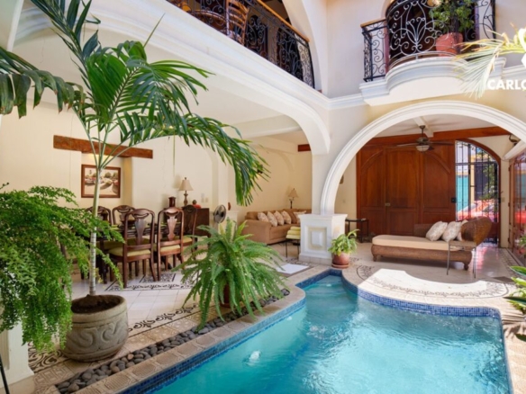 22561 – CASA ANITA – BEAUTIFUL COLONIAL HOUSE FOR SALE IN GRANADA NICARAGUA