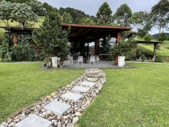 JCN – 109 – Invest in Paradise! Farm and Hotel for Sale in Pereira, Risaralda