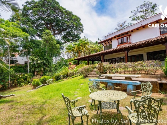 JP 223 – HOUSE For SALE in Managua Nicaragua