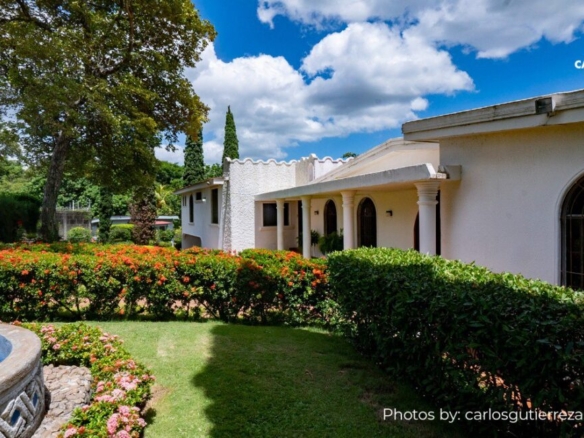 OUT OF THE MARKET – CG 147 – FAMILY House in Managua Nicaragua
