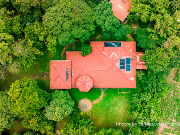 22638 – Discover this Country House For Sale in Diriamba, Carazo, surrounded by nature. Ideal for investment.