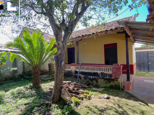 22410 – COLONIAL House For SALE in Diriomo Granada Nicaragua