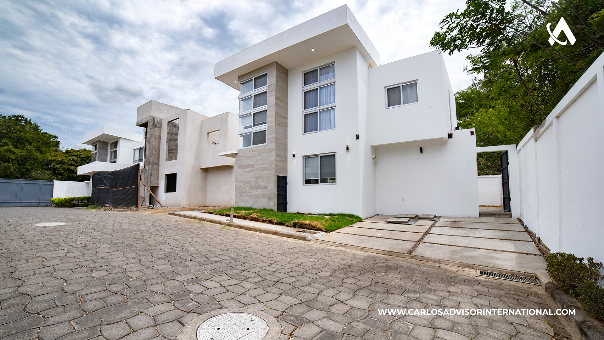 CG- 201 – Modern House For Rent in Santo Domingo, Managua, Private Condominium – Casa D’ Roma