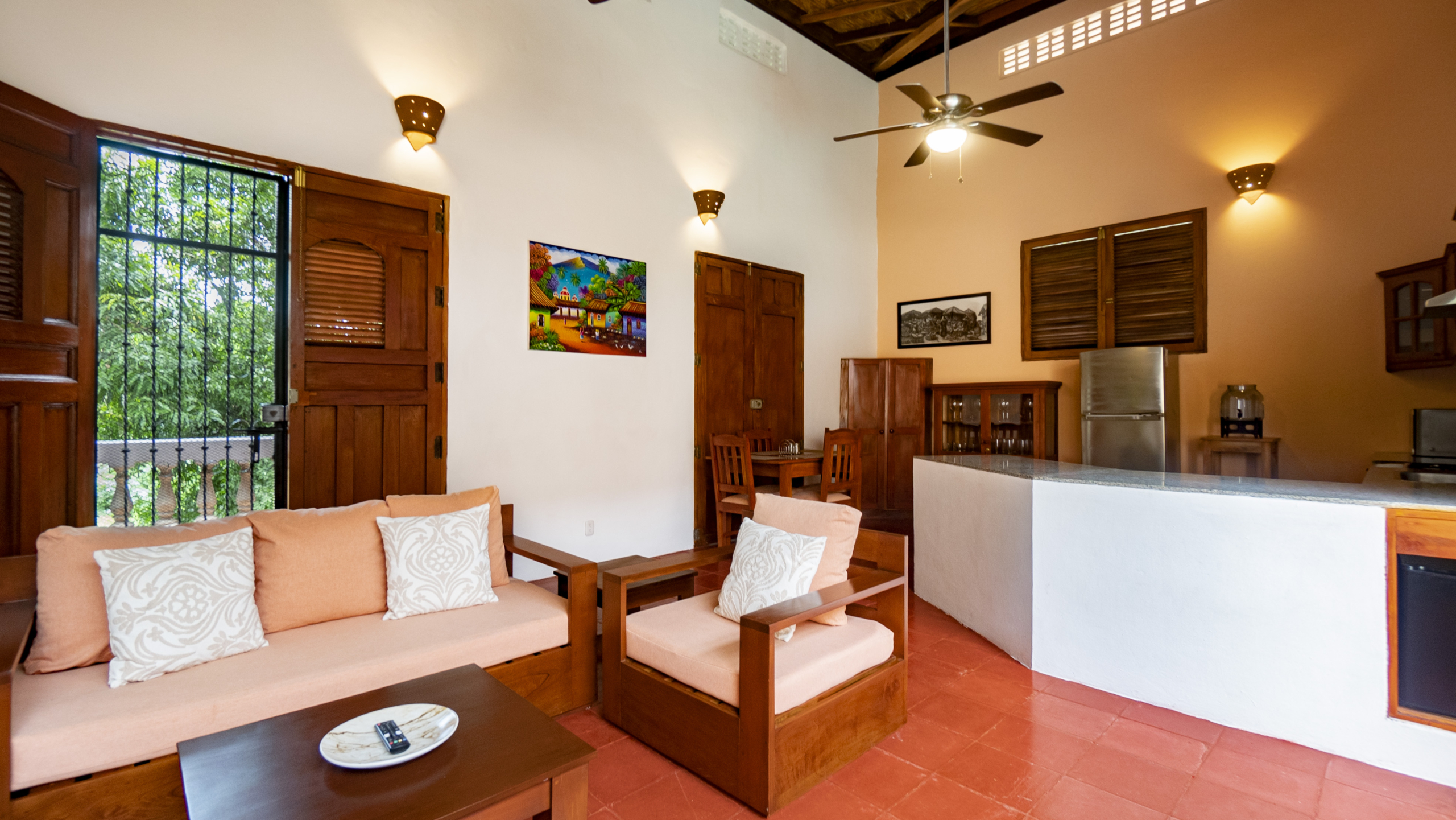 CMP09899 2001 – Casa Arroyo: Your ideal accommodation in Granada, Nicaragua