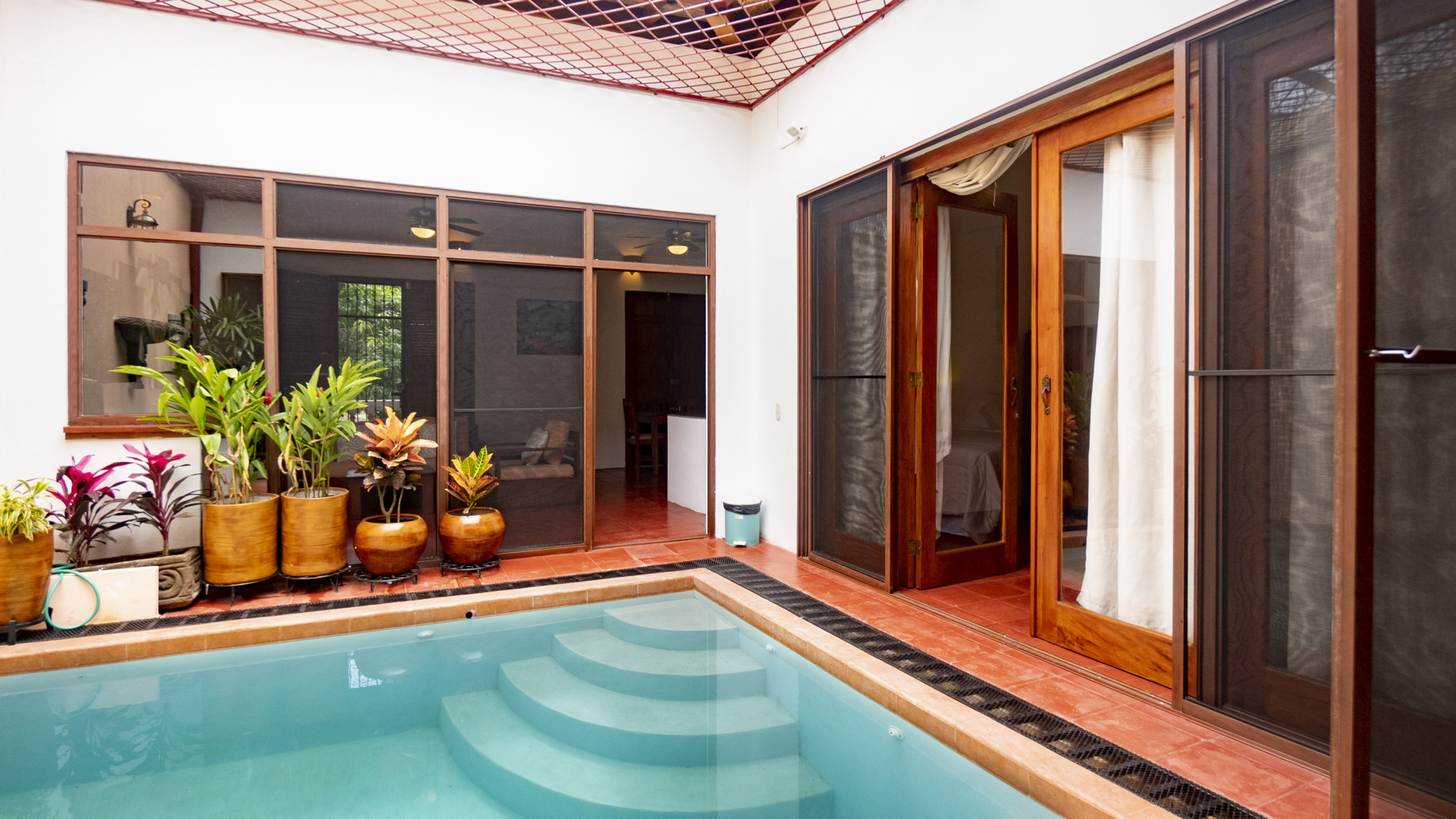 CMP09974 2001 – Casa Arroyo: Your ideal accommodation in Granada, Nicaragua
