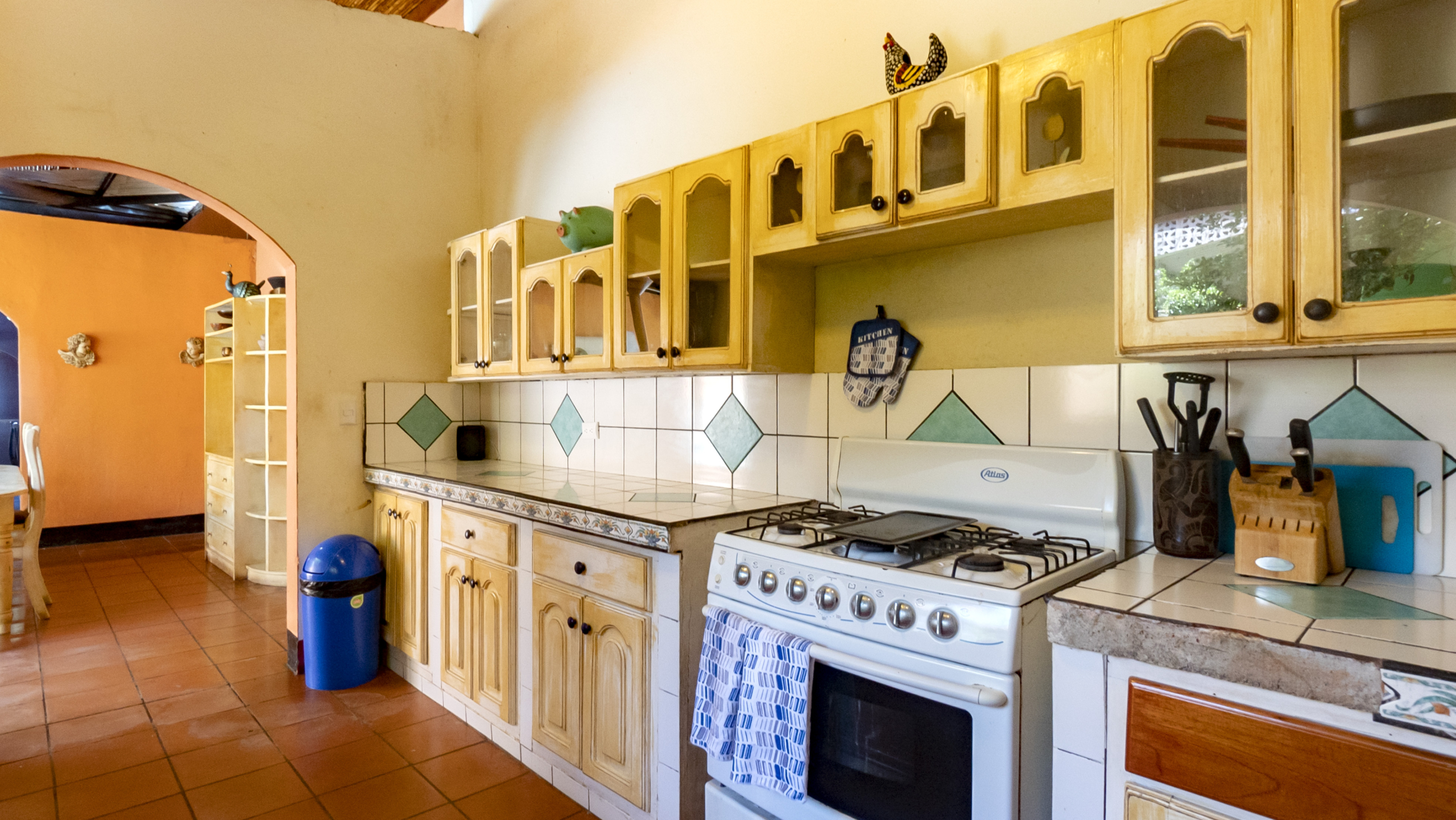 22542 – Vacation Home For Rent with Pool in Granada, Nicaragua – Casa OHM