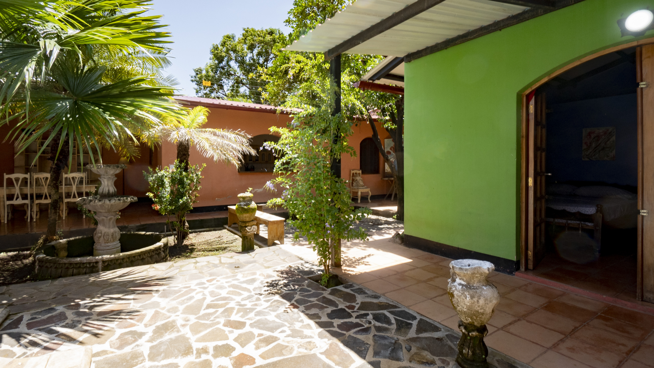 22542 – Vacation Home For Rent with Pool in Granada, Nicaragua – Casa OHM