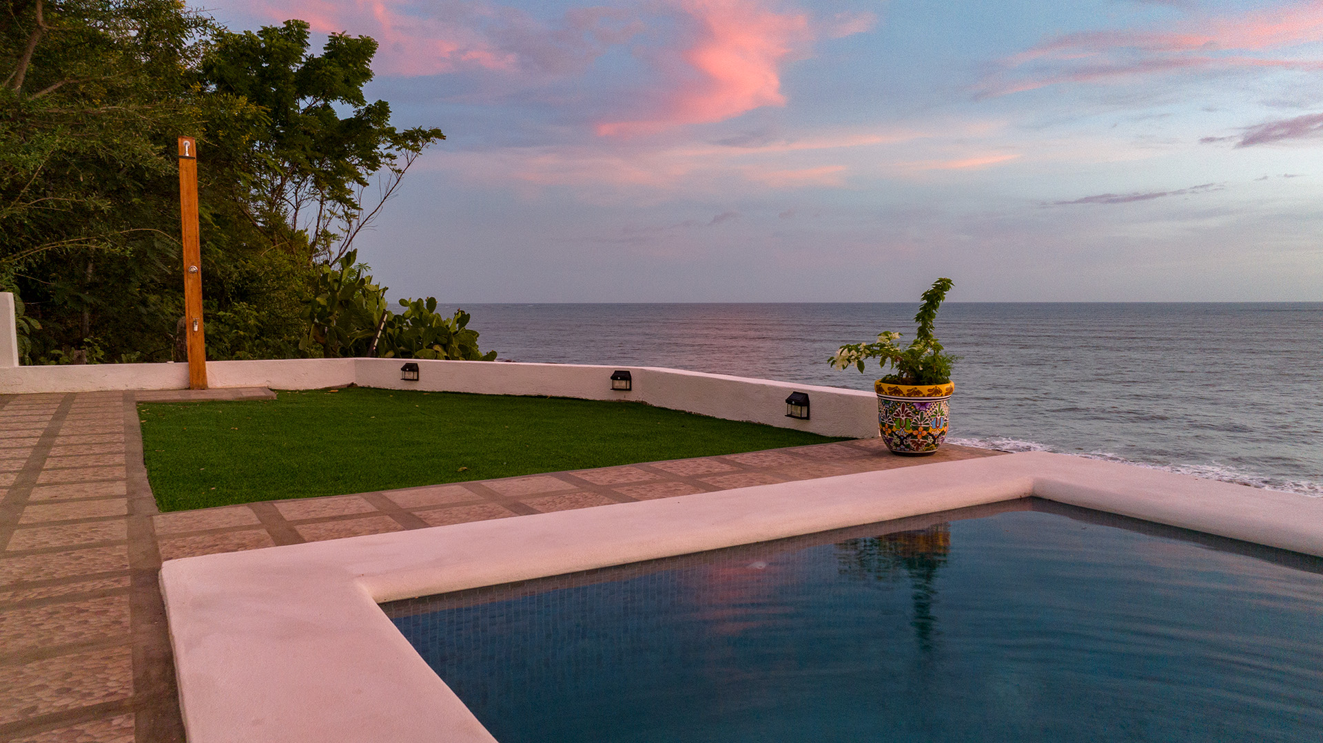 22655 – Rent Casa Kuxtal: Your Oceanfront Oasis in La Boquita, Carazo