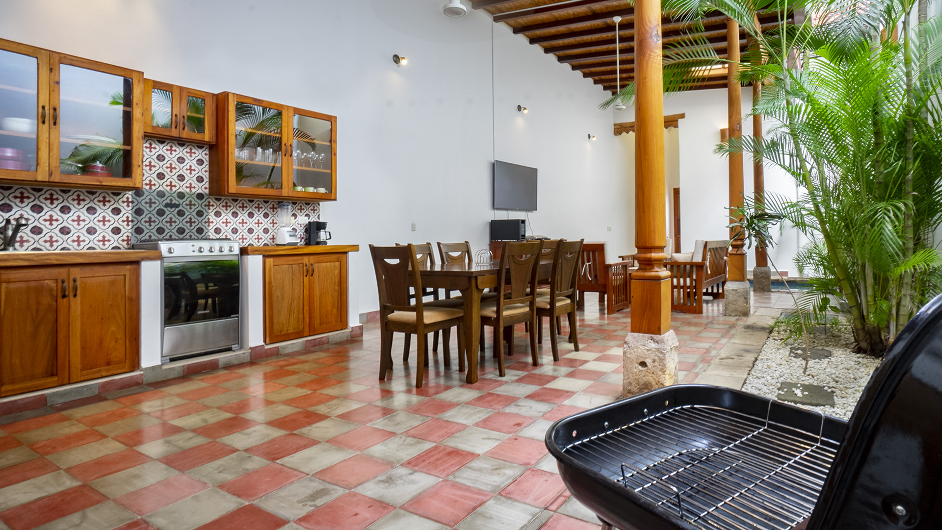 22485 – Colonial House For Rent in Granada, Comfortable and Equipped Lodging – Casa Fabi