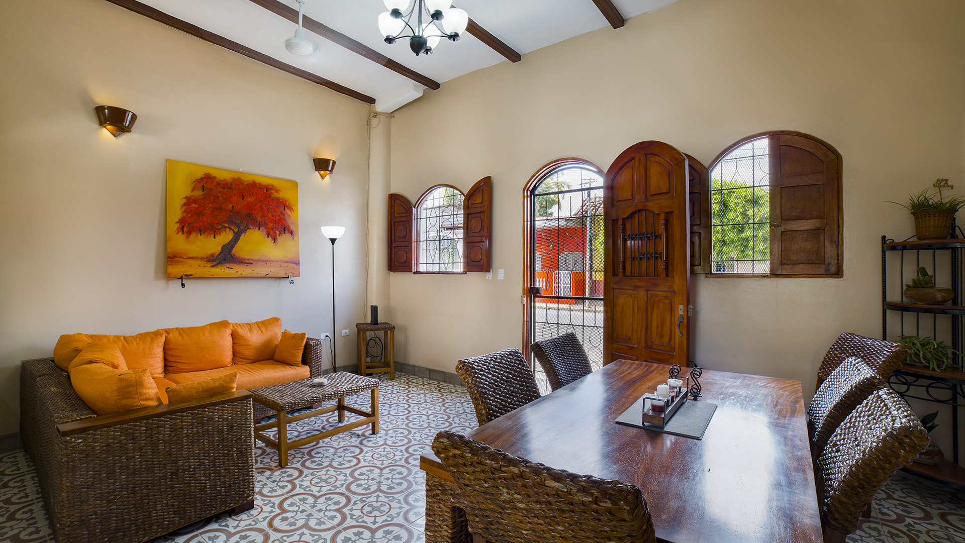 22422 – Vacation Home for Rent in Granada, Nicaragua – Private Pool, 2 Bedrooms – Casa Delus