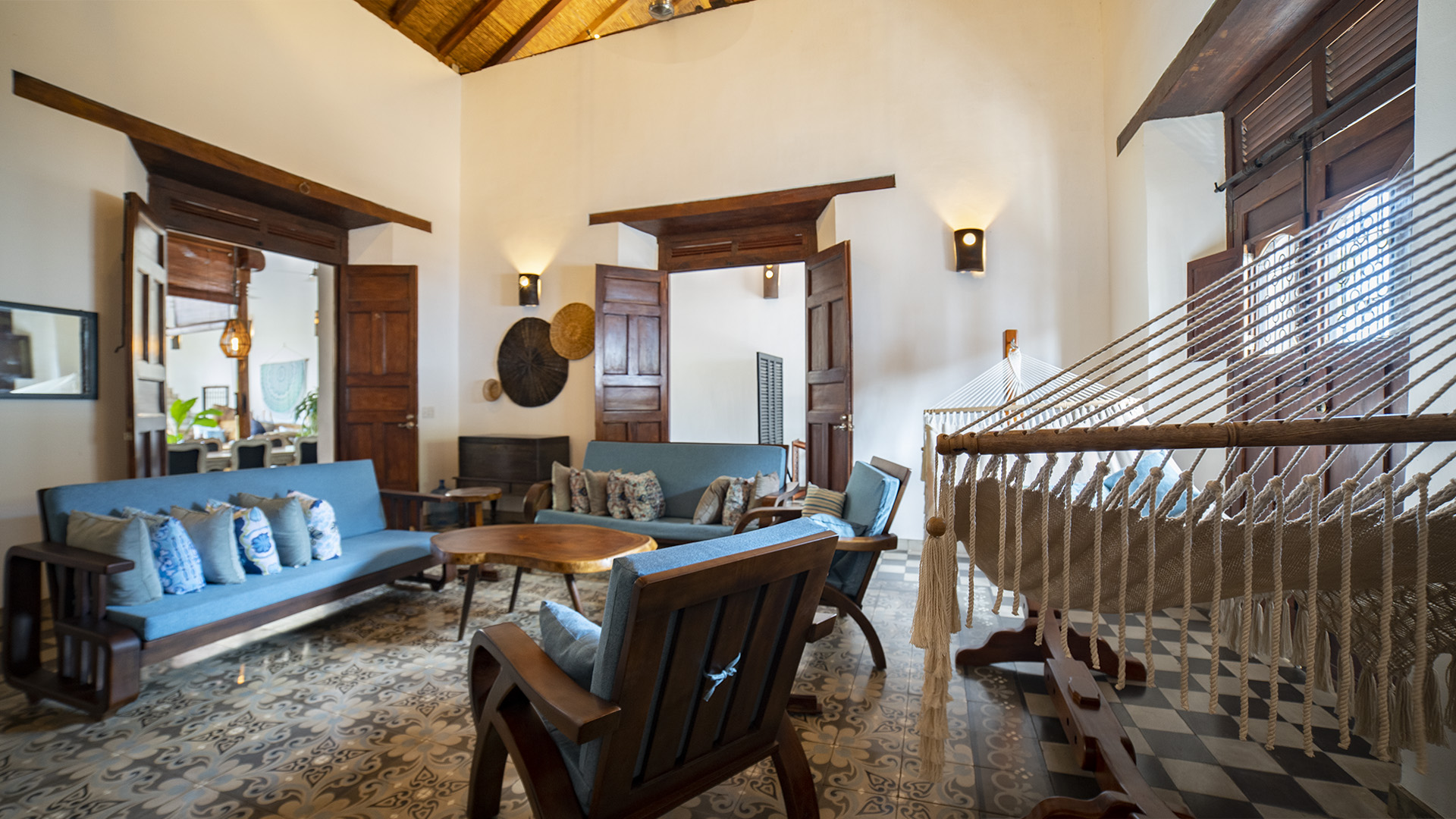 22349 – Colonial House For Rent in Granada, Nicaragua with Pool – Casa Castilla