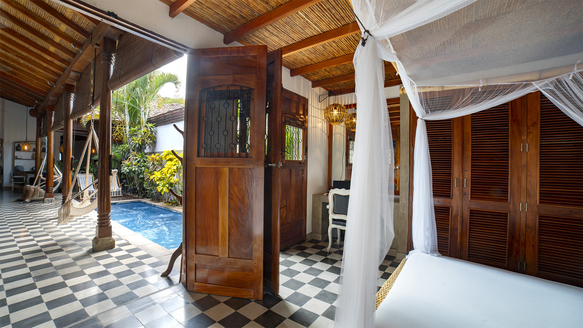 22349 – Colonial House For Rent in Granada, Nicaragua with Pool – Casa Castilla