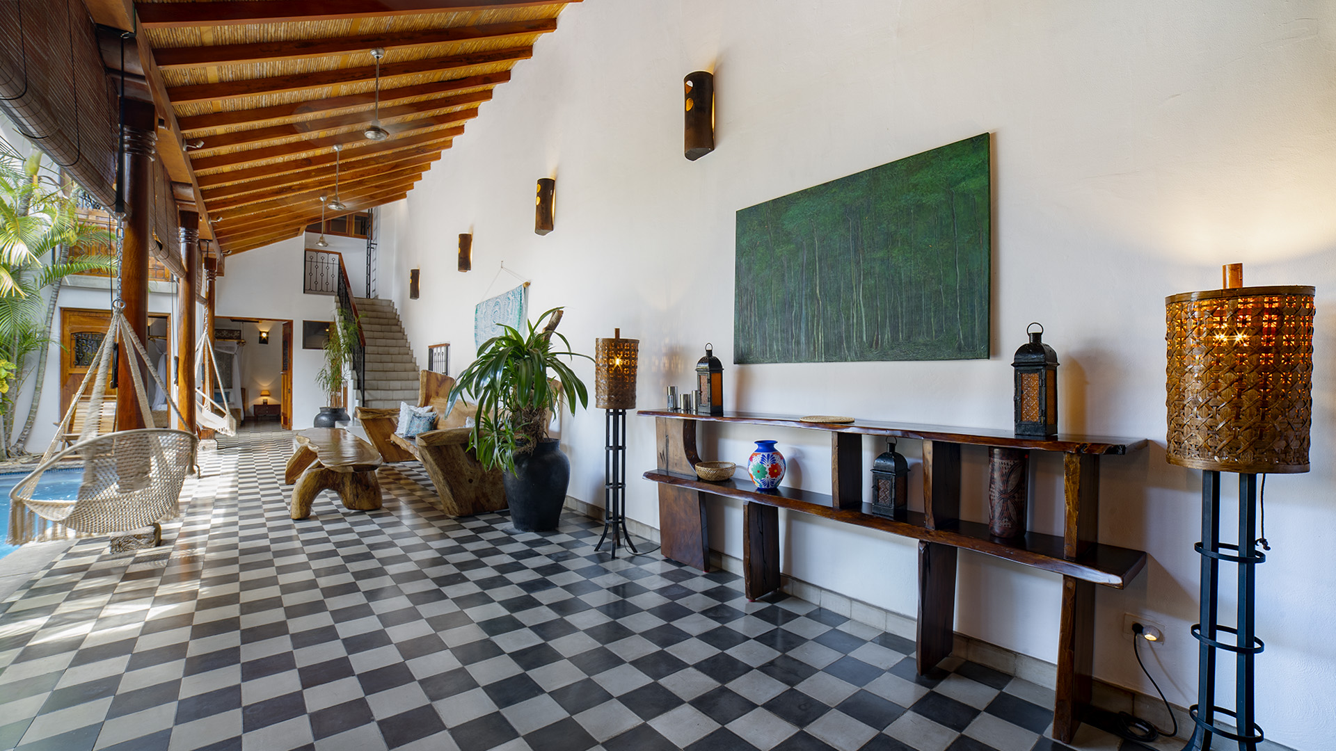 22349 – Colonial House For Rent in Granada, Nicaragua with Pool – Casa Castilla
