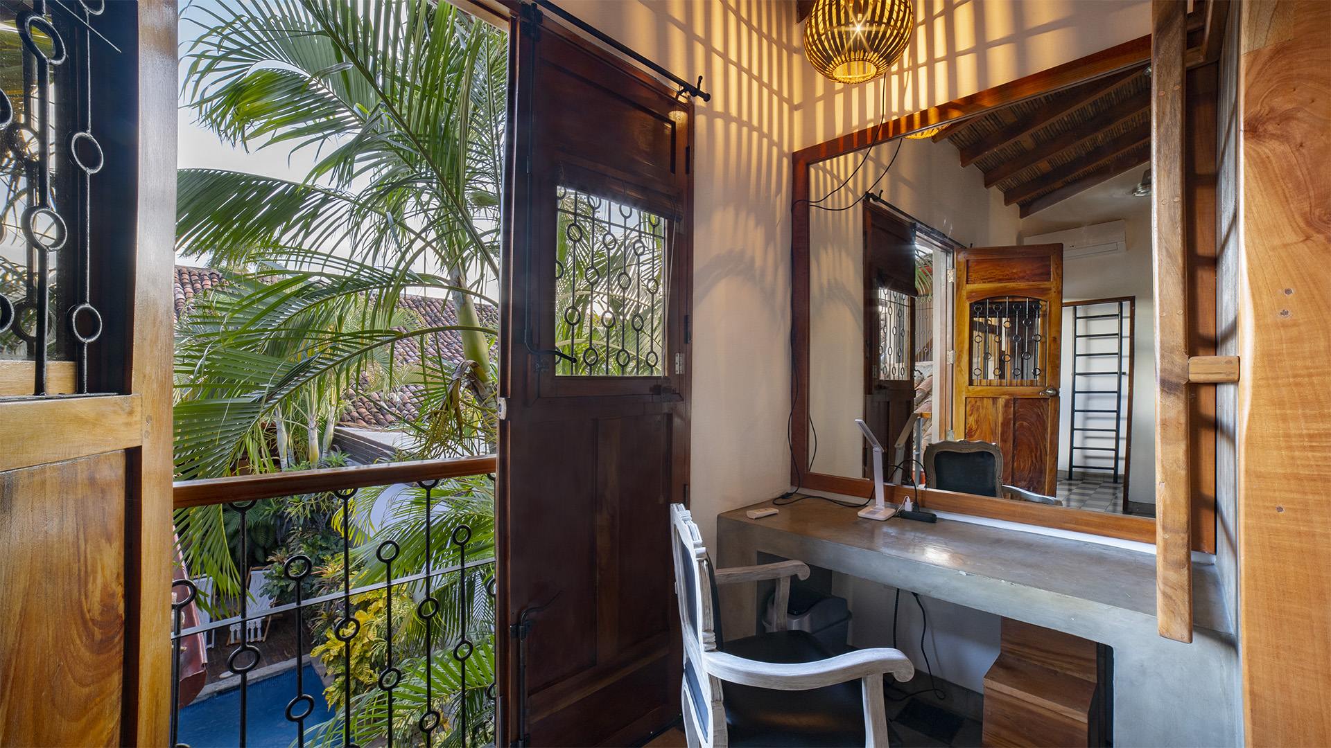 22349 – Colonial House For Rent in Granada, Nicaragua with Pool – Casa Castilla