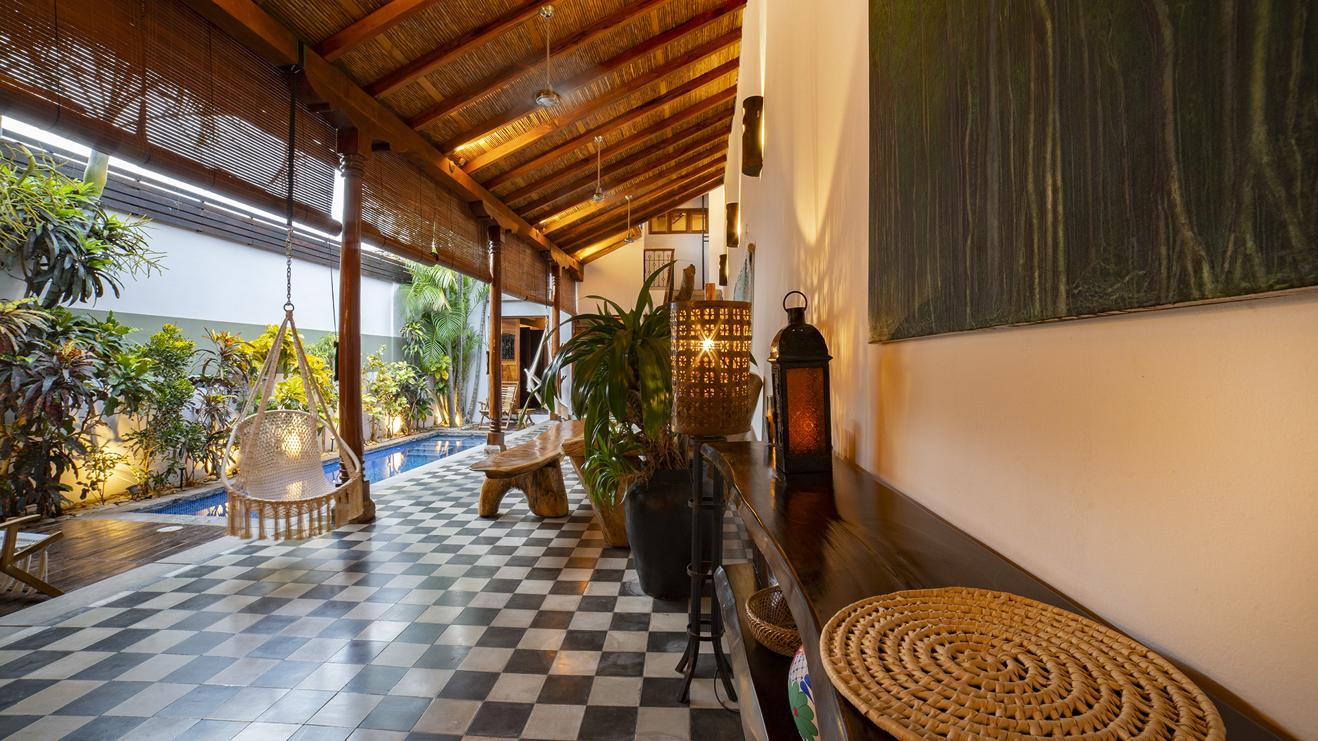 22349 – Colonial House For Rent in Granada, Nicaragua with Pool – Casa Castilla