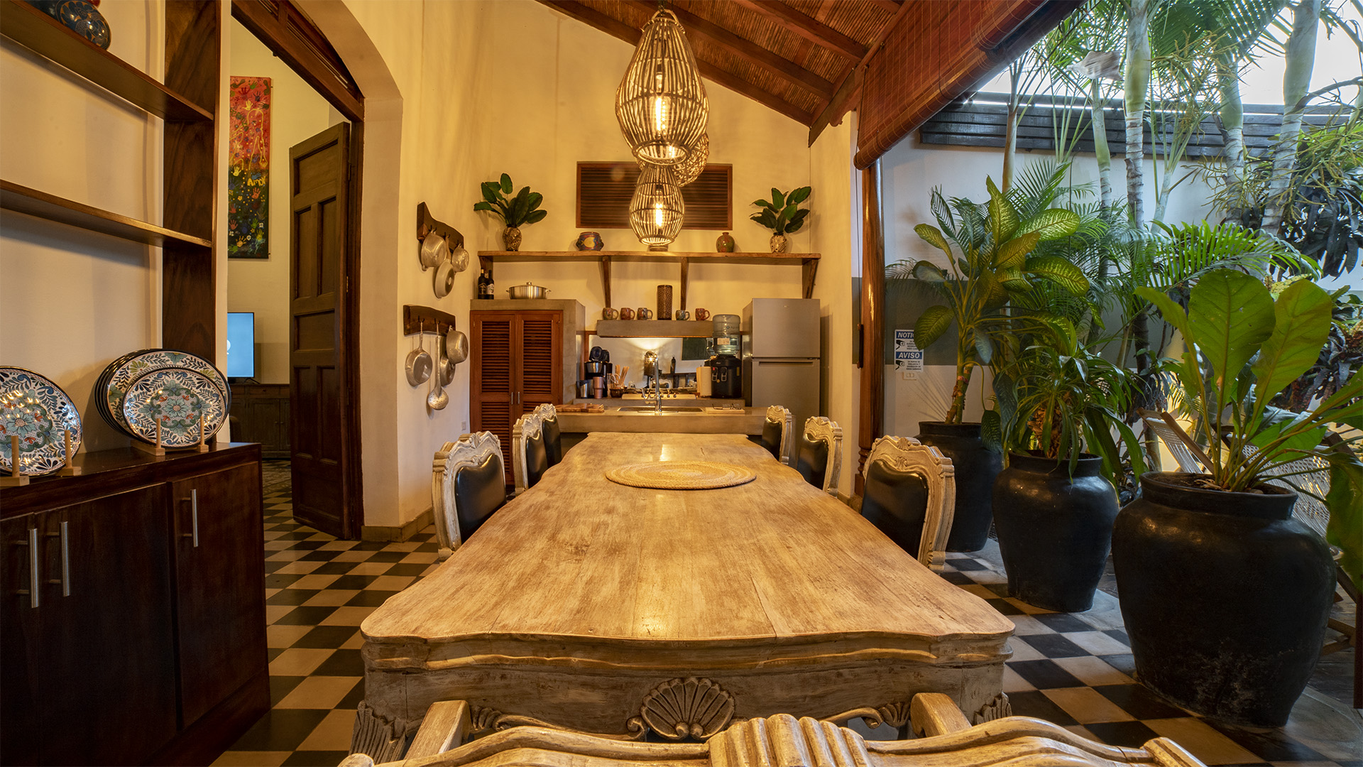 22349 – Colonial House For Rent in Granada, Nicaragua with Pool – Casa Castilla