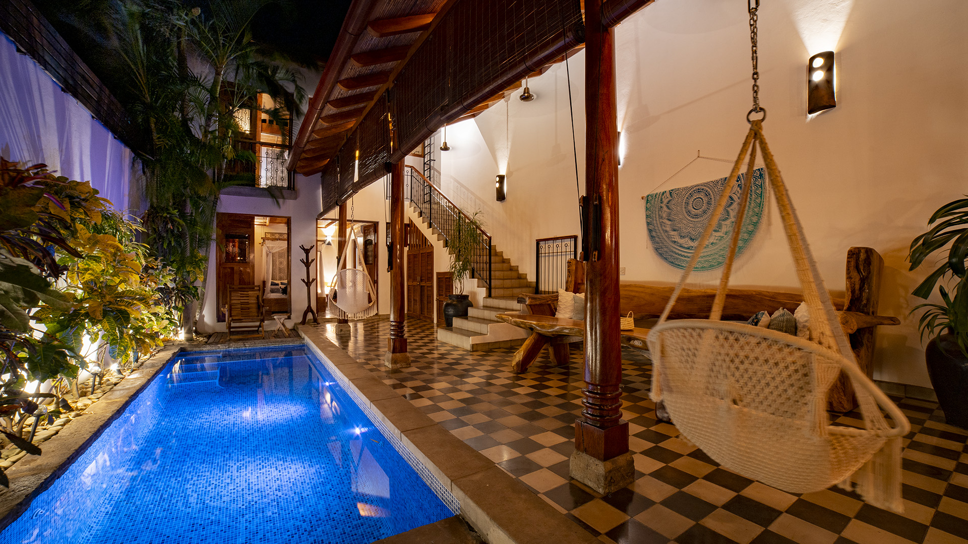 22349 – Colonial House For Rent in Granada, Nicaragua with Pool – Casa Castilla