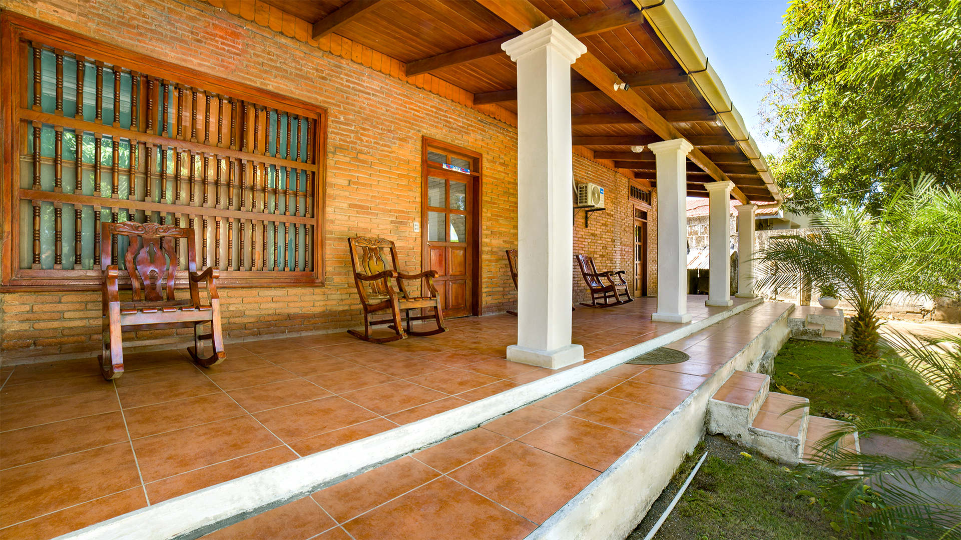 22648 – Beachfront House for Rent in Casares Beach with Private Pool – Casa Vista Mar
