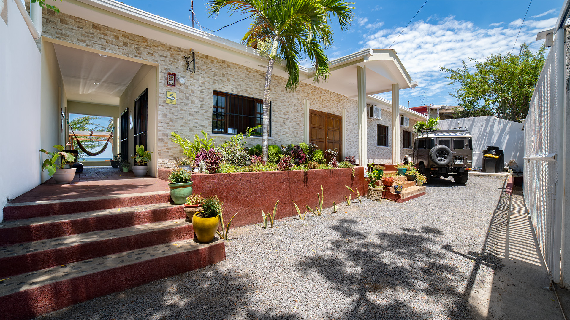 22655 – Rent Casa Kuxtal: Your Oceanfront Oasis in La Boquita, Carazo