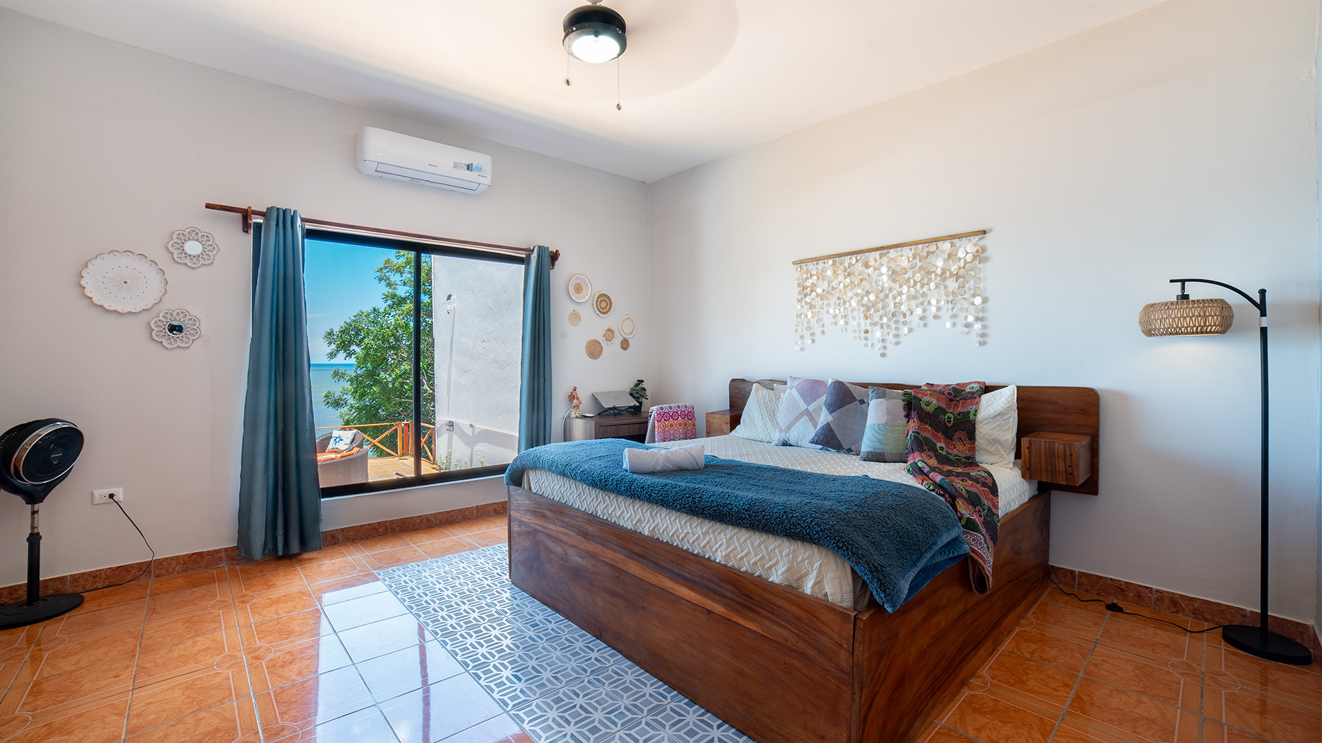 22655 – Rent Casa Kuxtal: Your Oceanfront Oasis in La Boquita, Carazo