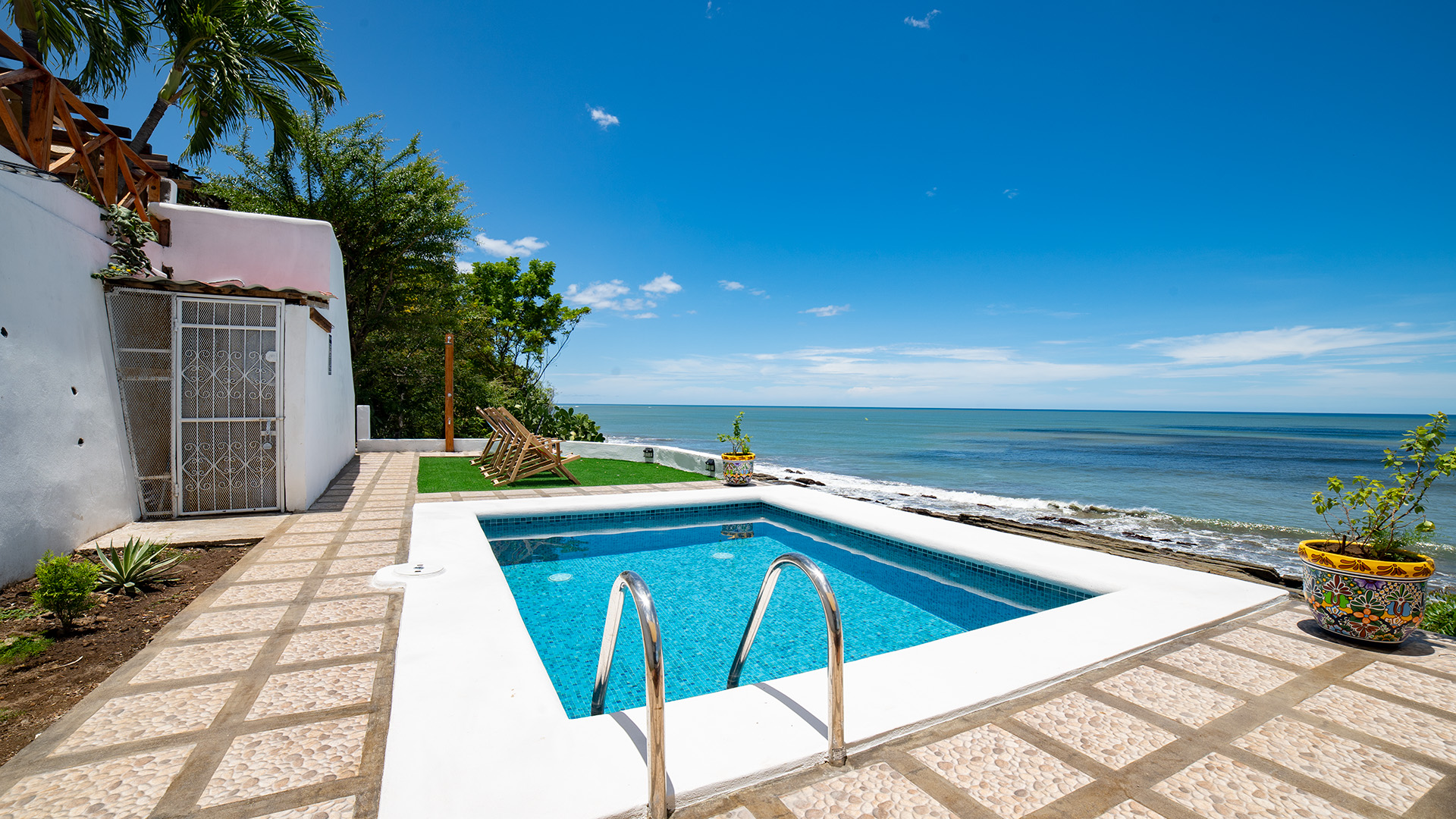 22655 – Rent Casa Kuxtal: Your Oceanfront Oasis in La Boquita, Carazo