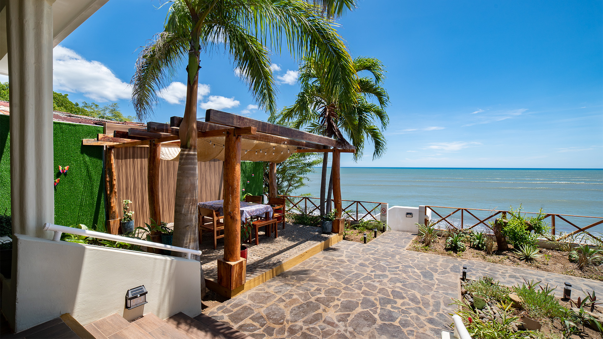 22655 – Rent Casa Kuxtal: Your Oceanfront Oasis in La Boquita, Carazo