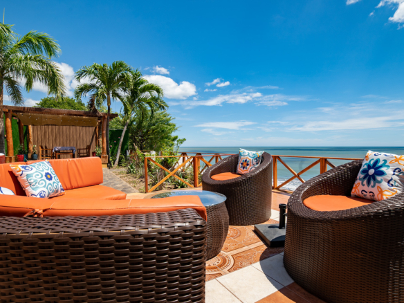 22655 – Rent Casa Kuxtal: Your Oceanfront Oasis in La Boquita, Carazo