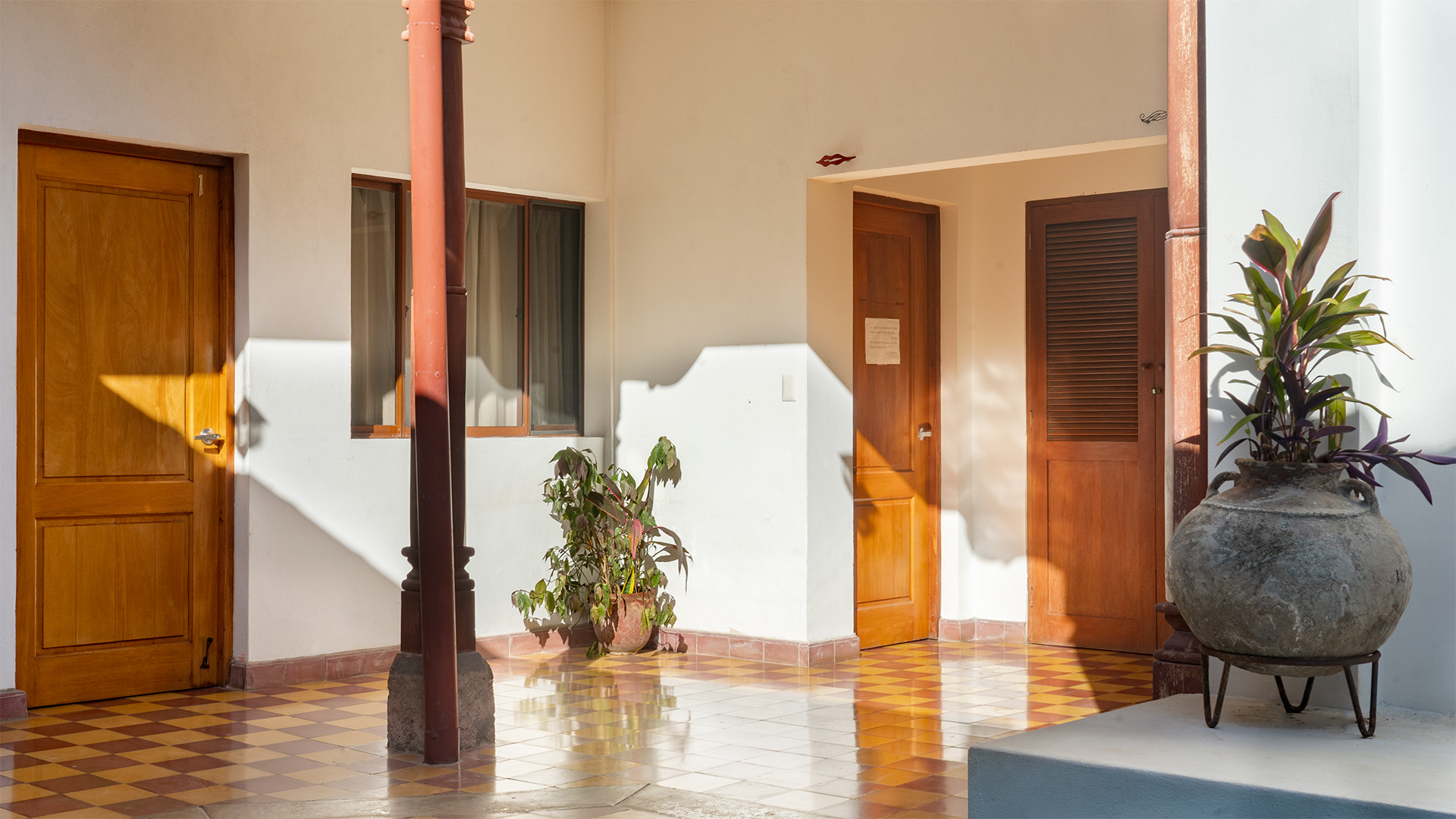 22487 – Apartments for Rent in Granada, Nicaragua – Accommodation for 2 People with Pool, Wi-Fi and Equipped Kitchen – Apartamentos Hola