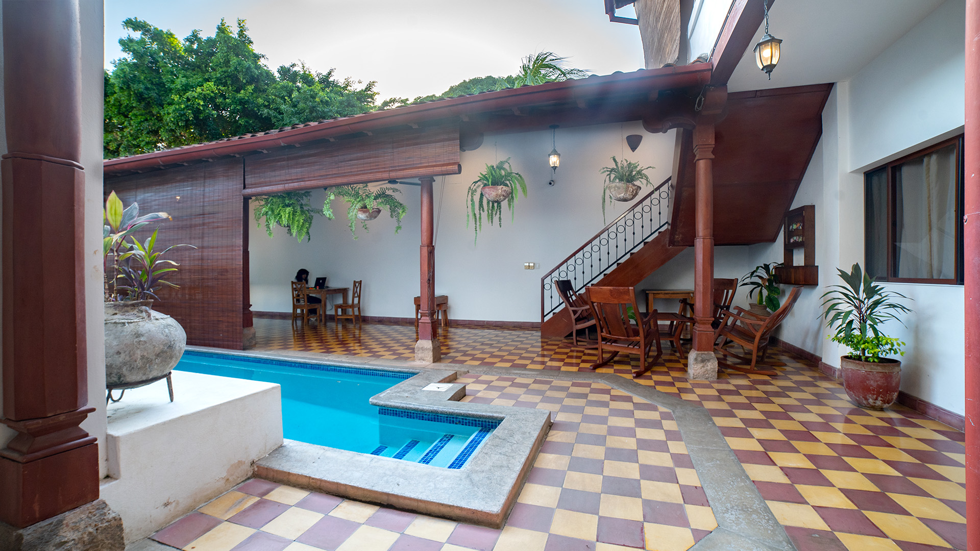 22487 – Apartments for Rent in Granada, Nicaragua – Accommodation for 2 People with Pool, Wi-Fi and Equipped Kitchen – Apartamentos Hola