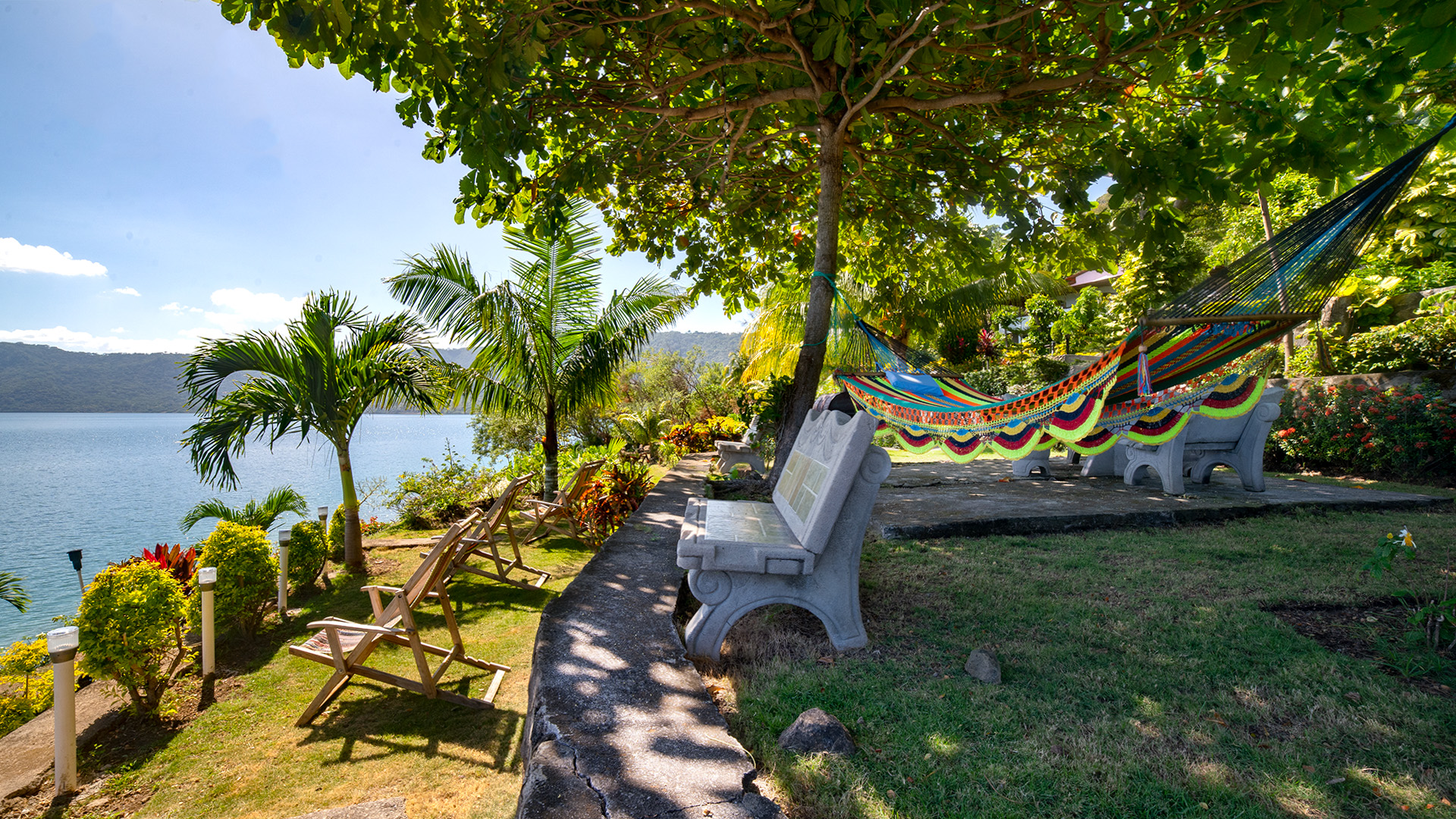 22493 – Paradise House For Rent in Laguna de Apoyo – Casa Mil Amores