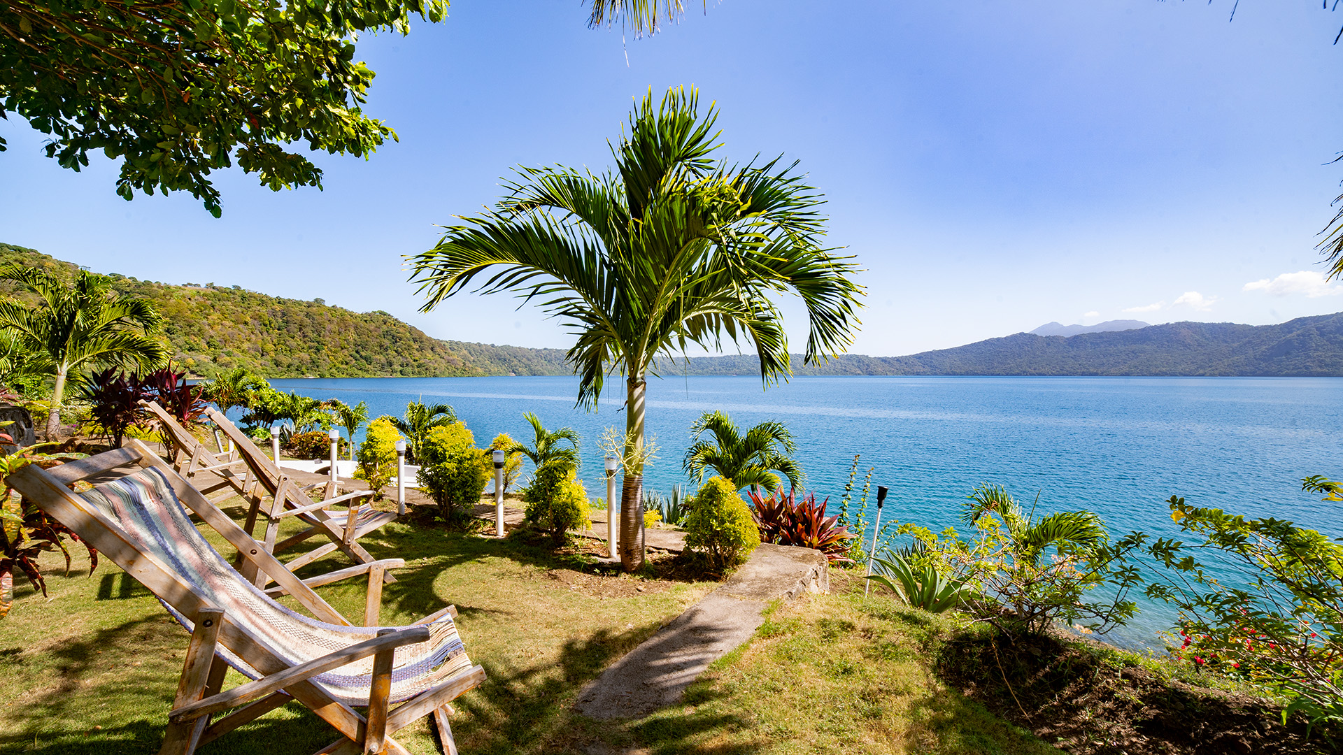 22493 – Paradise House For Rent in Laguna de Apoyo – Casa Mil Amores
