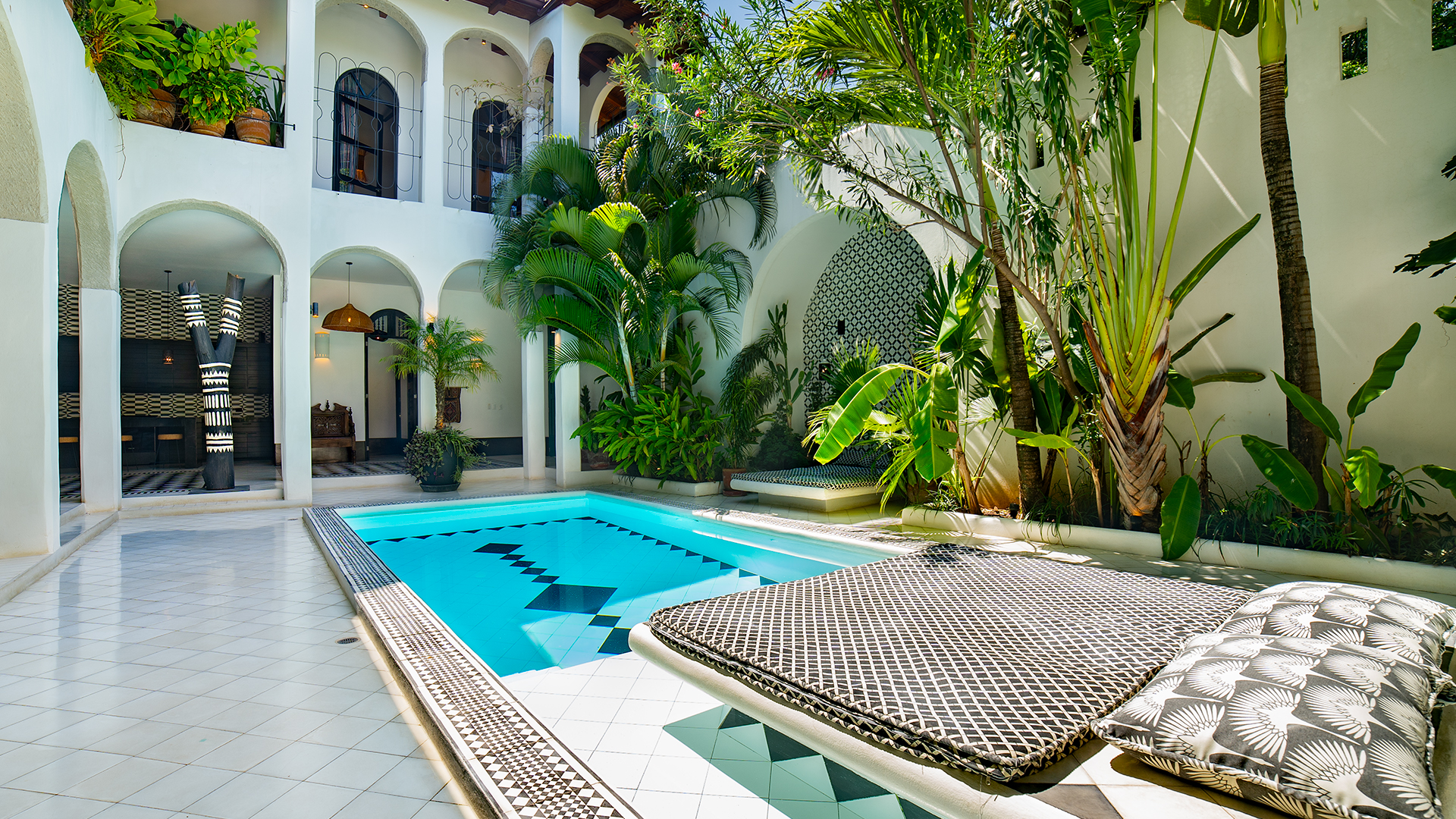 22370 – Holiday Home For Rent in a Private Gated Community in Granada with Pool and Parking – Casa Toledana