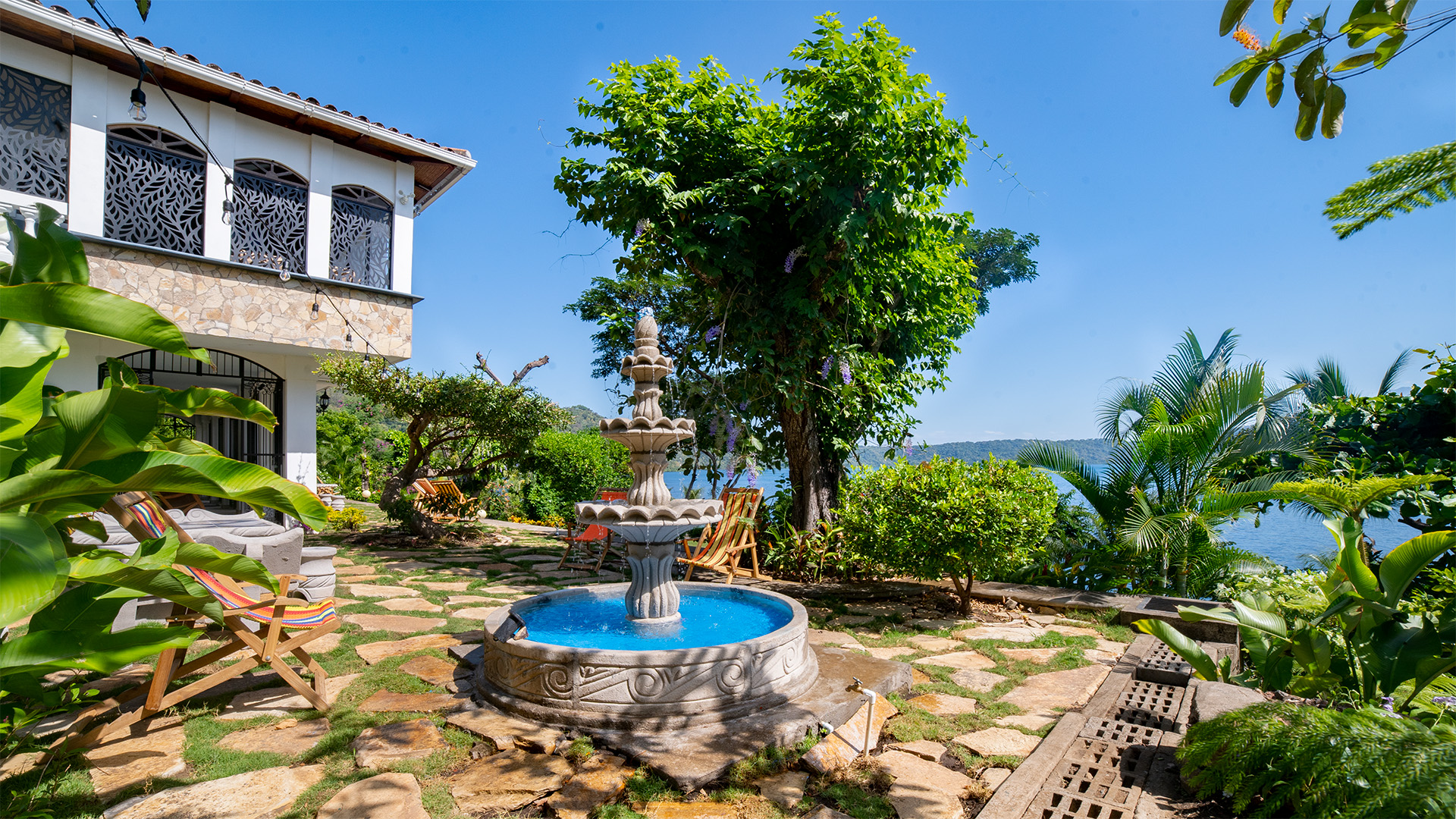 22493 – Paradise House For Rent in Laguna de Apoyo – Casa Mil Amores