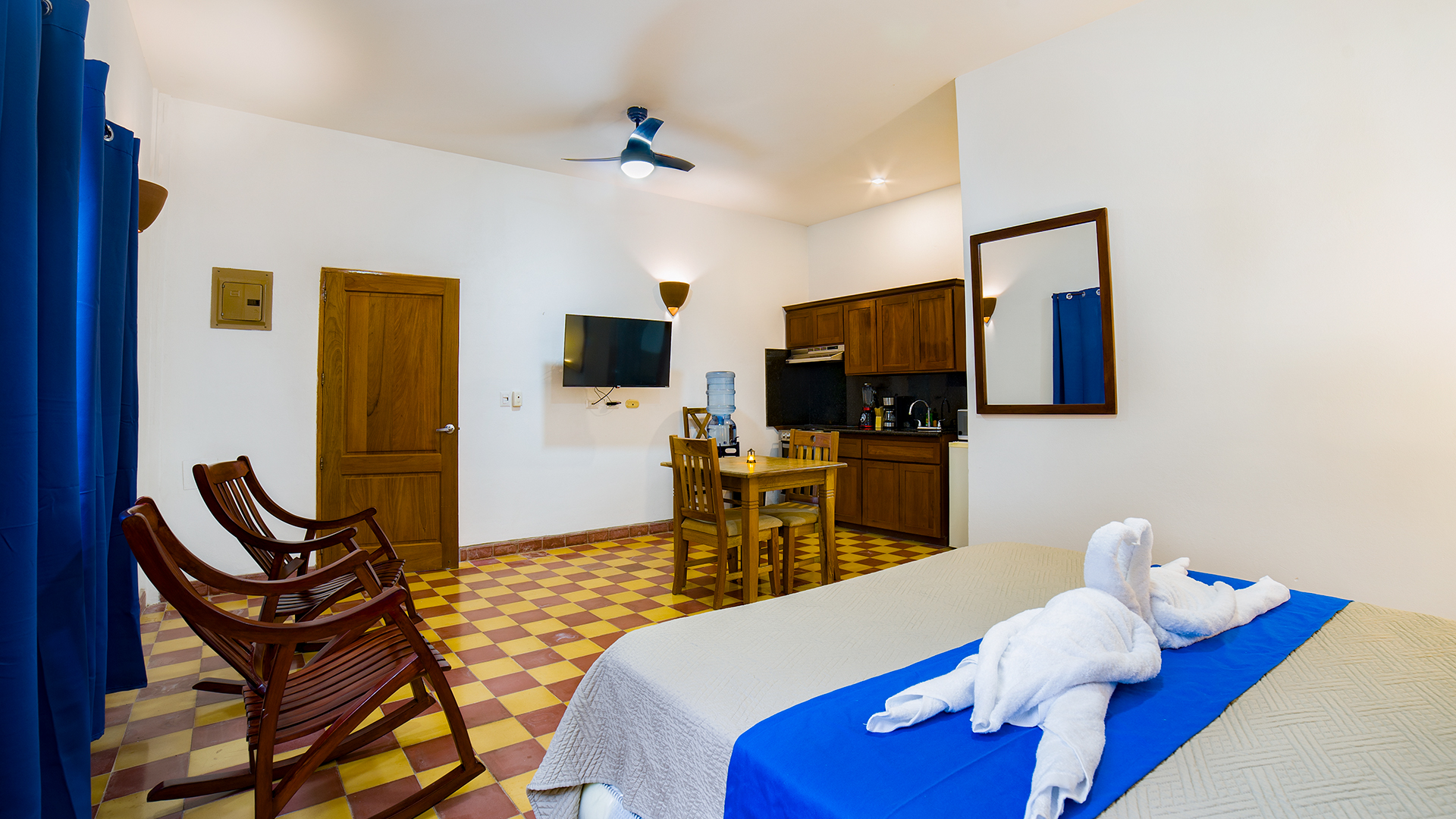 22487 – Apartments for Rent in Granada, Nicaragua – Accommodation for 2 People with Pool, Wi-Fi and Equipped Kitchen – Apartamentos Hola