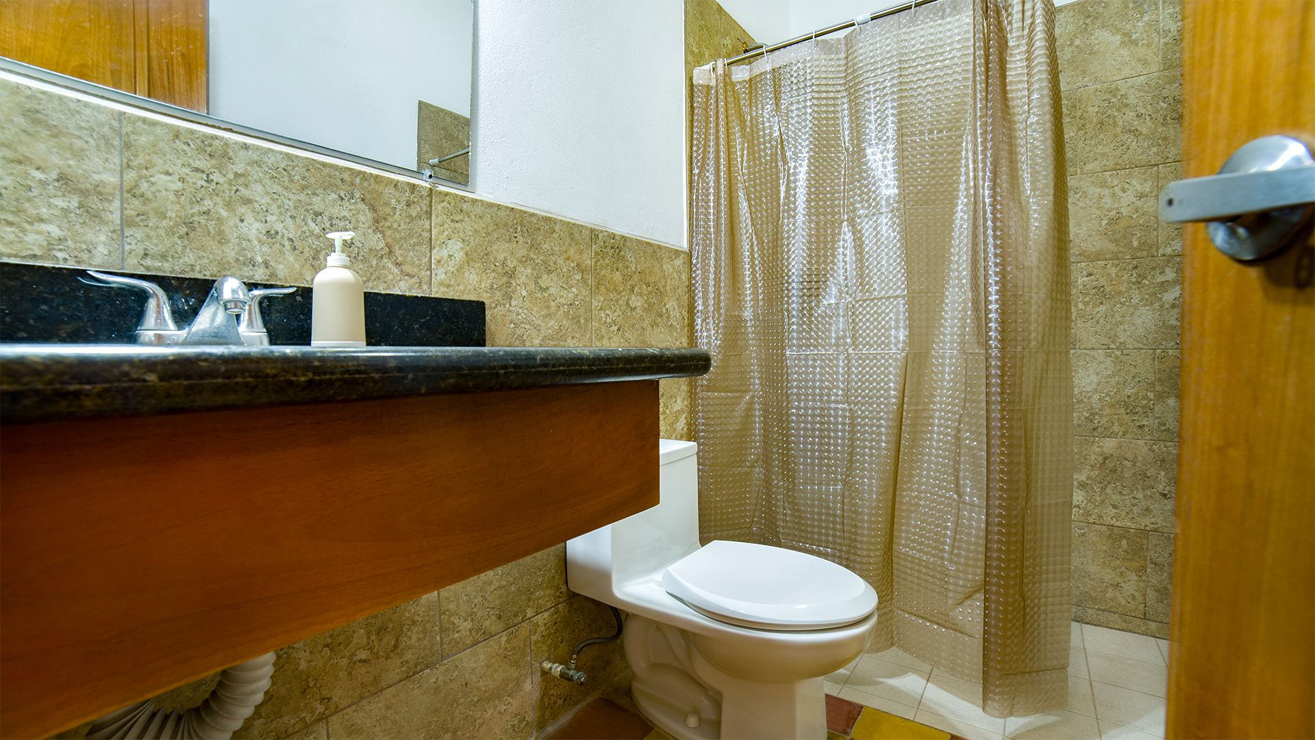 22487 – Apartments for Rent in Granada, Nicaragua – Accommodation for 2 People with Pool, Wi-Fi and Equipped Kitchen – Apartamentos Hola