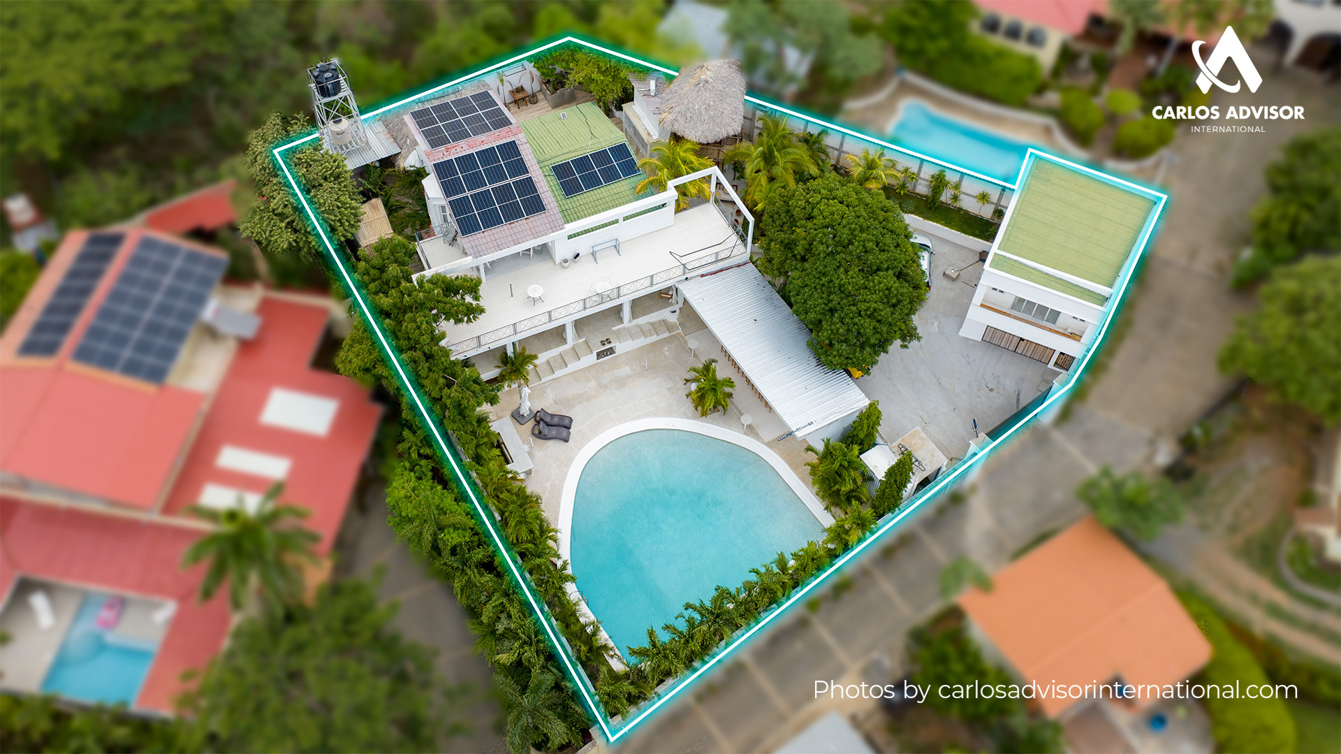 22670 – House with Ocean View, Pool, Cabins, and Independent Apartment