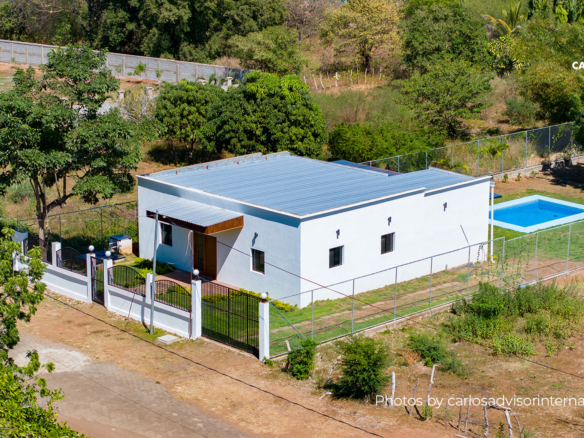 22653 – House For Sale in Reparto San Juan, Granada – Modern, Spacious, and with a Pool