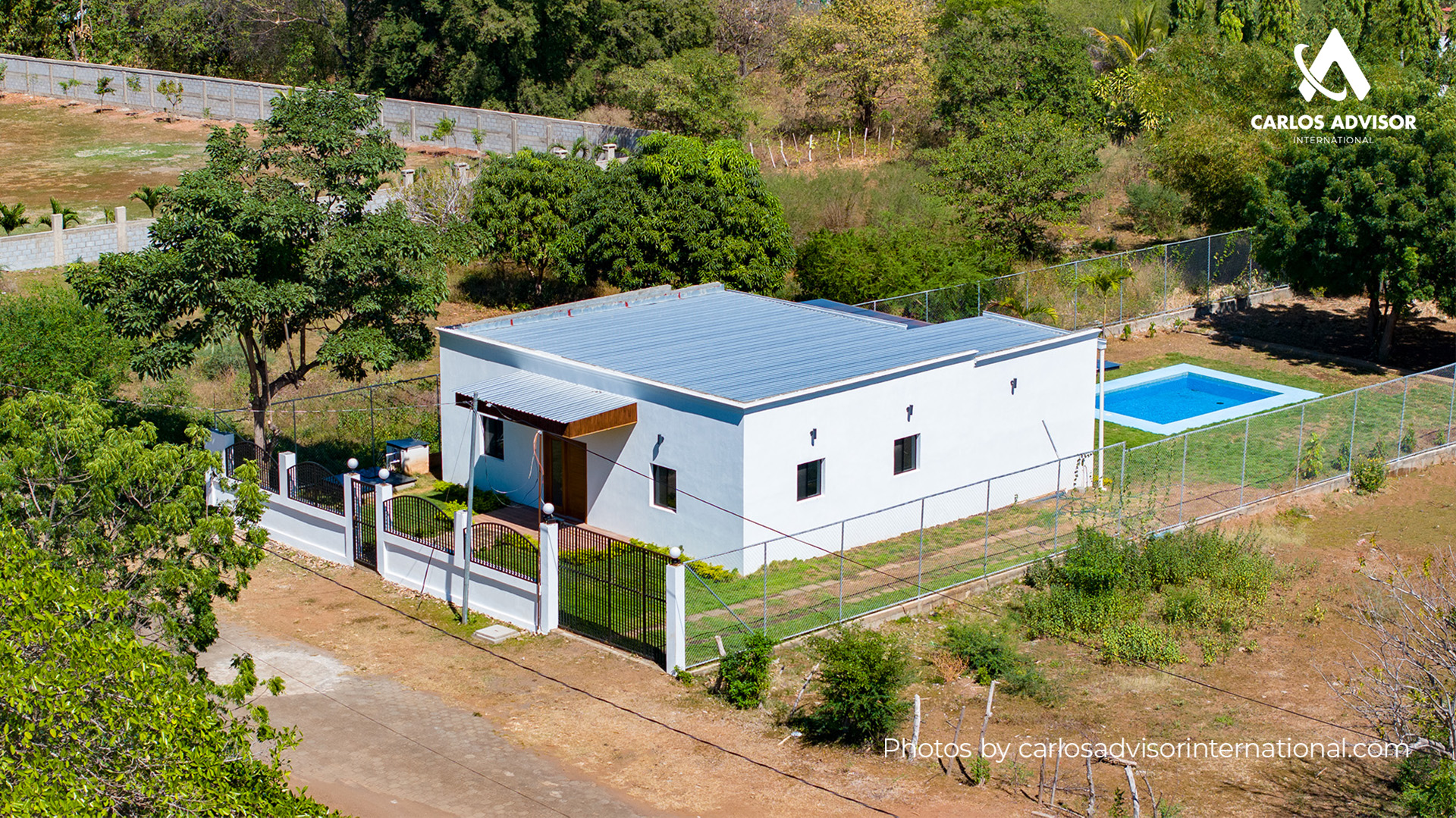 22653 – House For Sale in Reparto San Juan, Granada – Modern, Spacious, and with a Pool