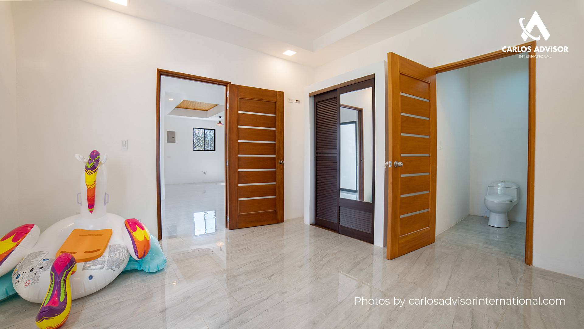 22653 – House For Sale in Reparto San Juan, Granada – Modern, Spacious, and with a Pool