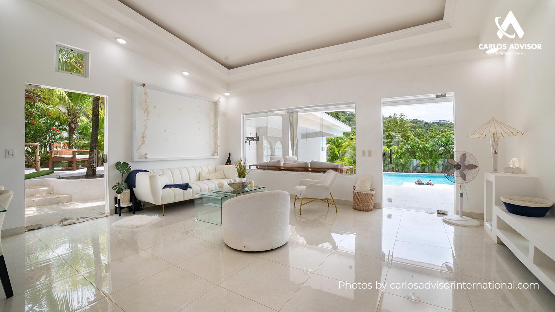 22670 – House with Ocean View, Pool, Cabins, and Independent Apartment