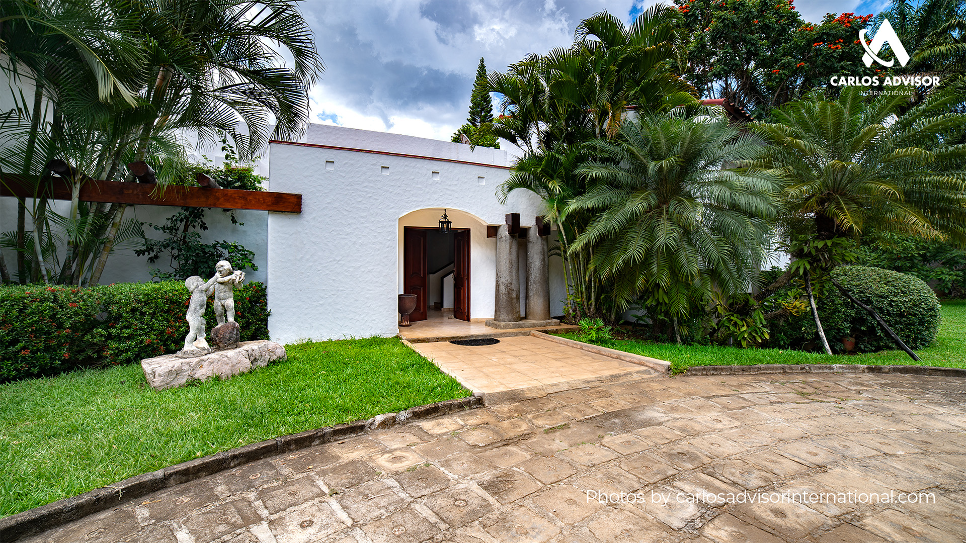 CG-181 – House For Sale on Carretera Sur, Managua, with Pool, Garden, and Spacious Areas