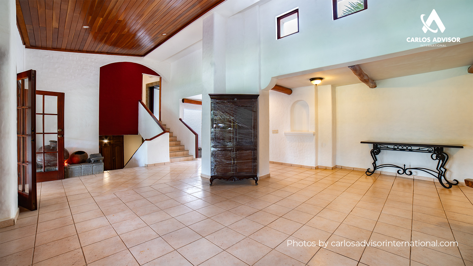 CG-181 – House For Sale on Carretera Sur, Managua, with Pool, Garden, and Spacious Areas