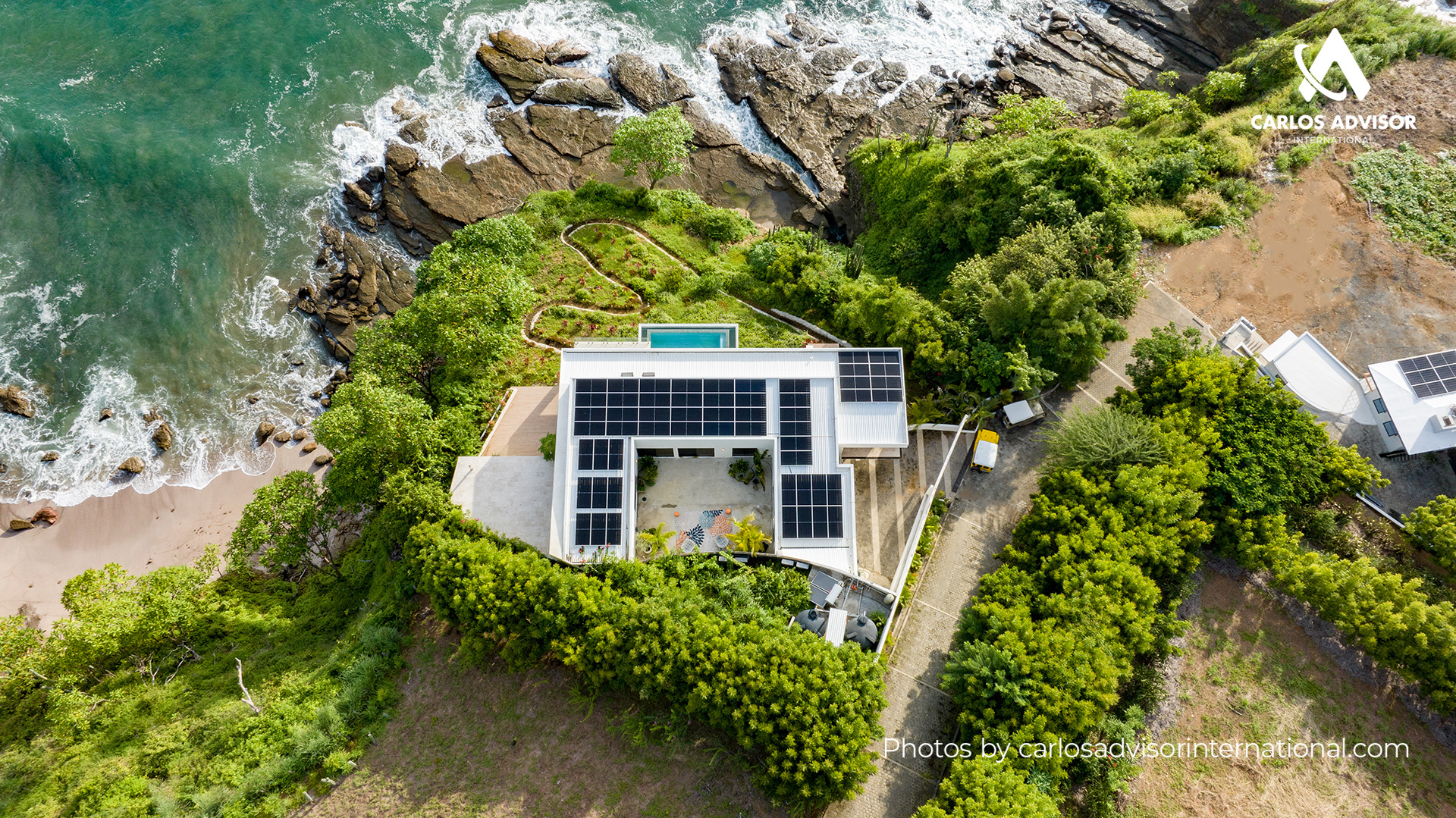 22646 – Luxury Oceanfront Home in Playa Remanso, San Juan del Sur.