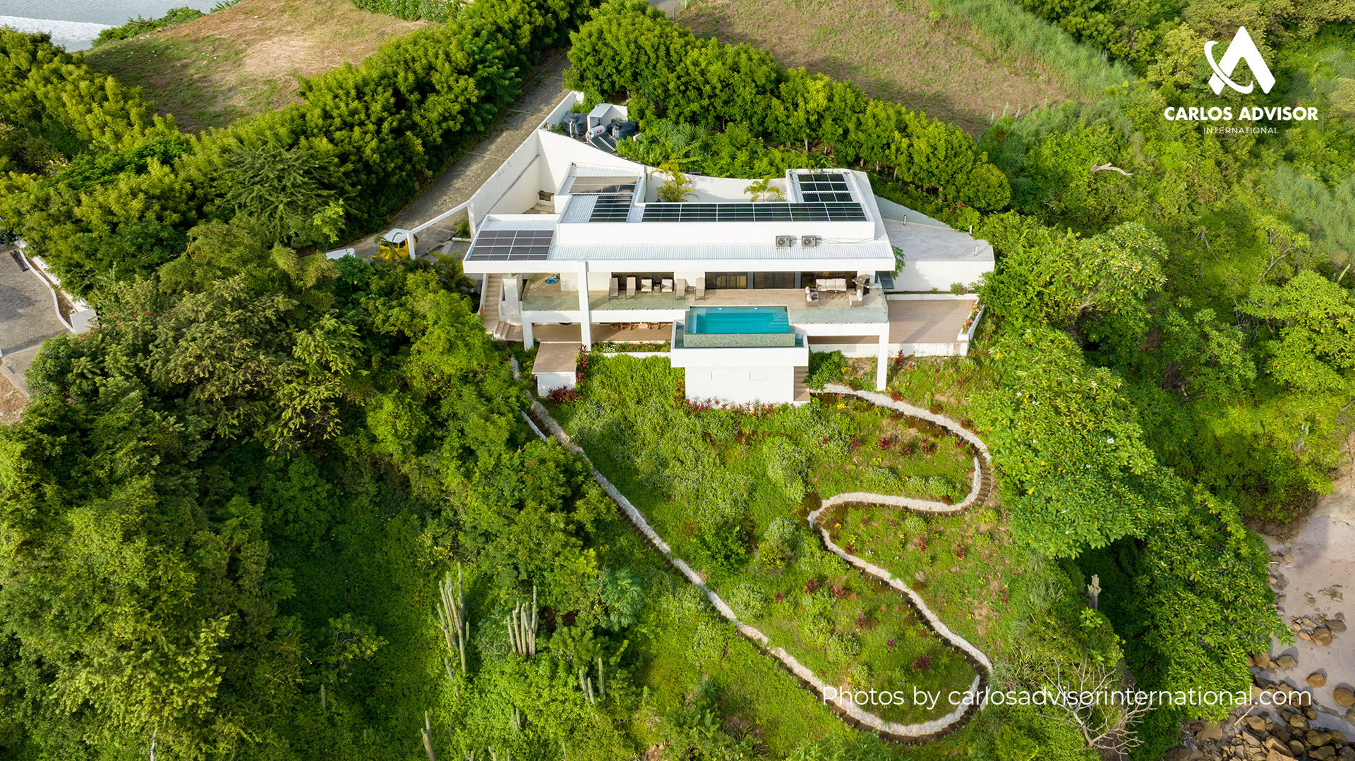 22646 – Luxury Oceanfront Home in Playa Remanso, San Juan del Sur.
