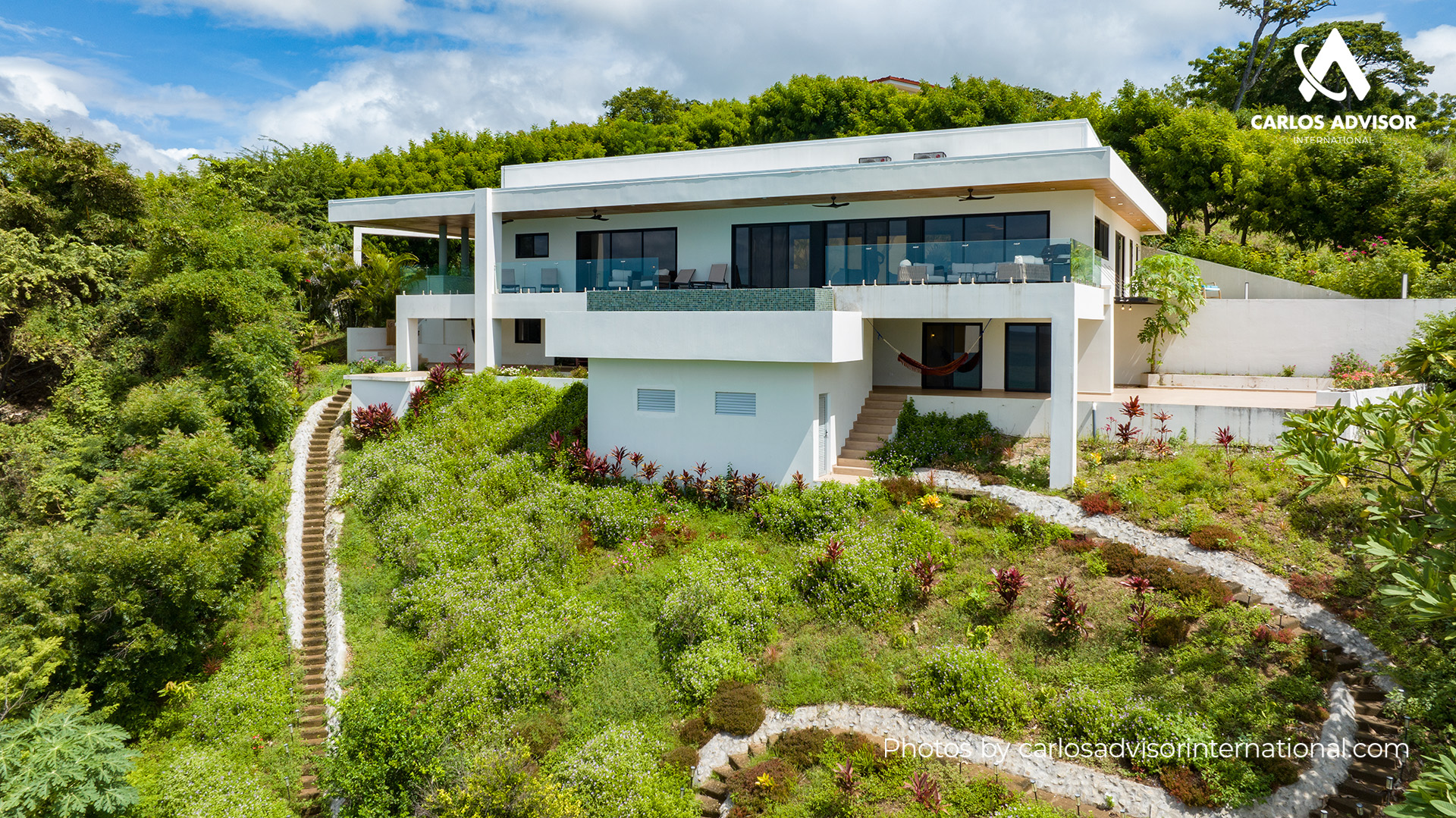 22646 – Luxury Oceanfront Home in Playa Remanso, San Juan del Sur.