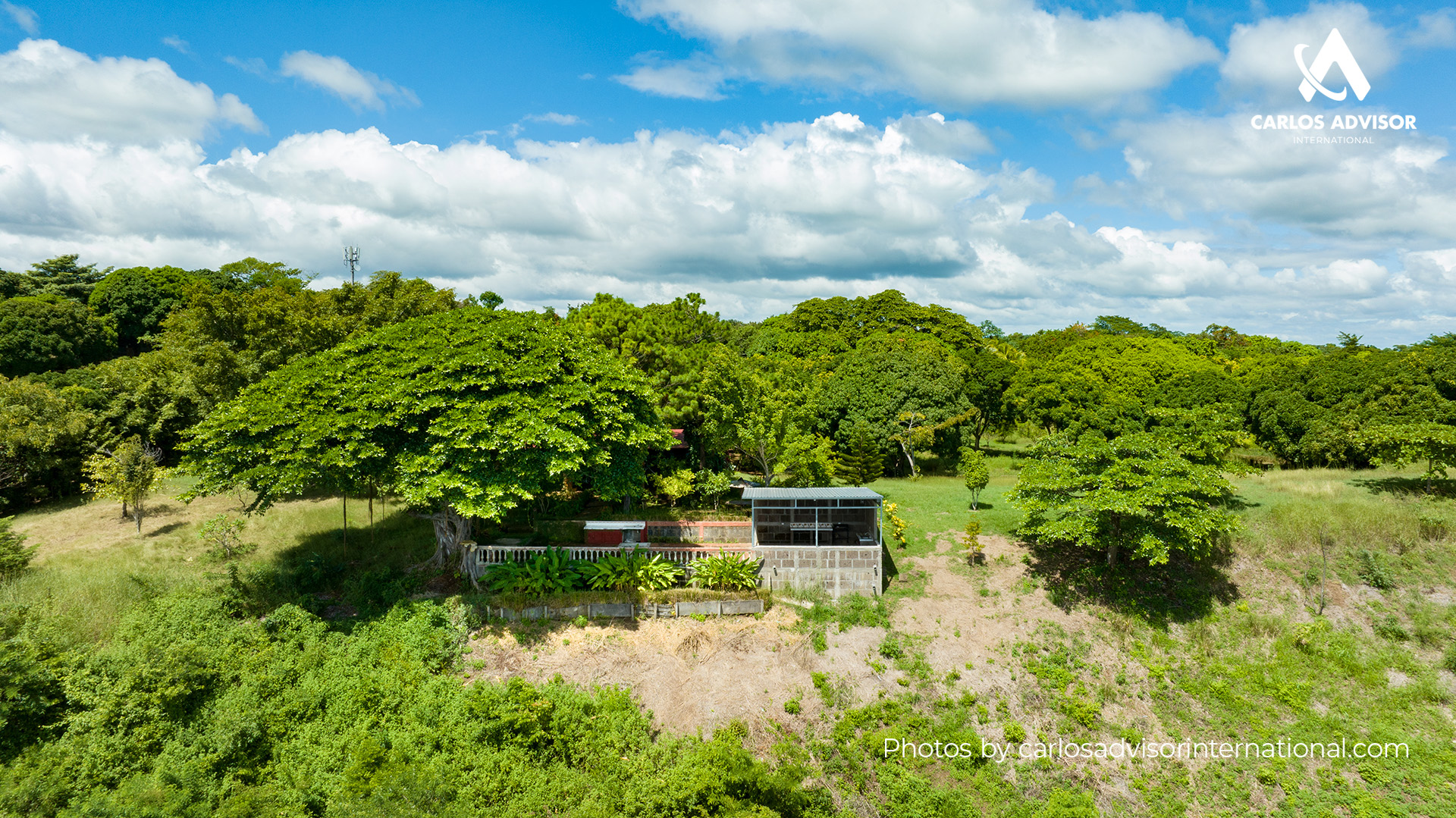 22664 – 2-Manzana Plot Facing Laguna de Apoyo with Spectacular Views.